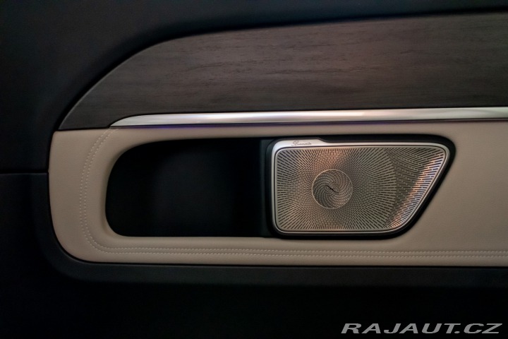 Mercedes-Benz V V300 AMG EXCLUSIVE A/T / 2025