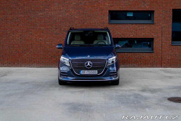 Mercedes-Benz V V300 AMG EXCLUSIVE A/T / 2025