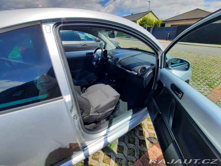 Volkswagen New Beetle Sport Line 2010