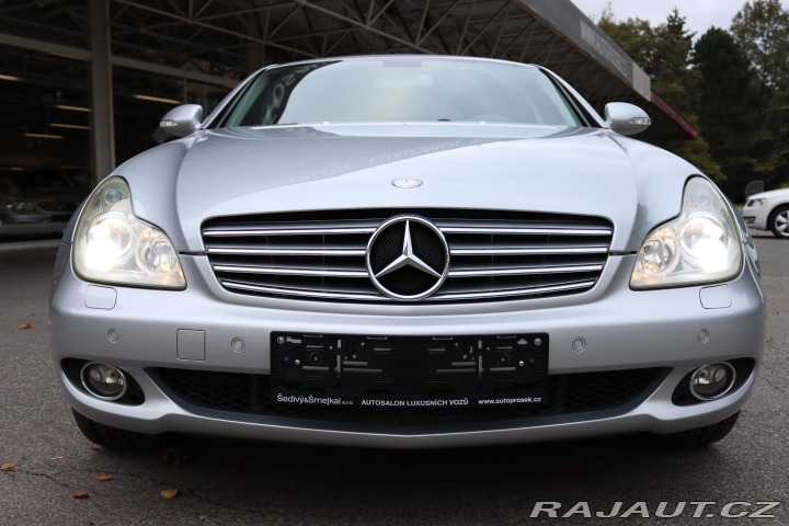 Mercedes-Benz CLS Mercedes-Benz CLS 500 V8 2005