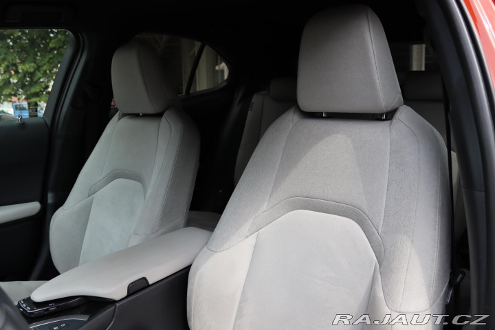 Lexus Ostatní modely UX 250h Lexus UX 250h Hybrid (135 2021