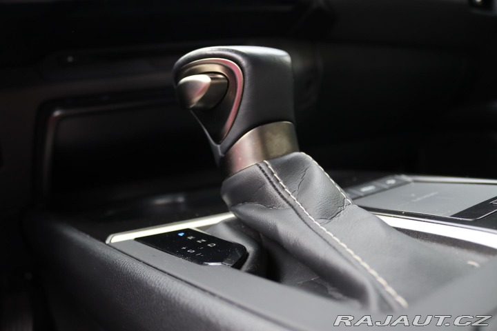 Lexus Ostatní modely UX 250h Lexus UX 250h Hybrid (135 2021
