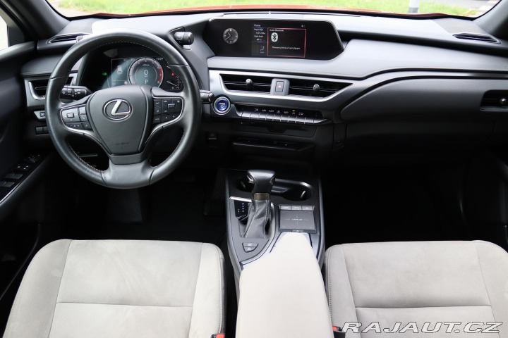 Lexus Ostatní modely UX 250h Lexus UX 250h Hybrid (135 2021