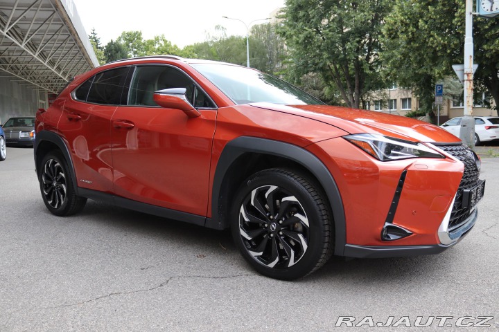 Lexus Ostatní modely UX 250h Lexus UX 250h Hybrid (135 2021