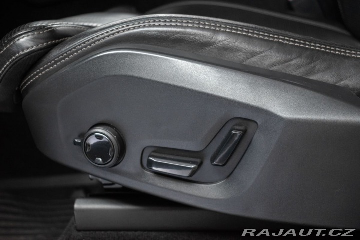 Volvo XC90 D5 INSCRIPTION*TAŽNÉ*7.MÍ 2016