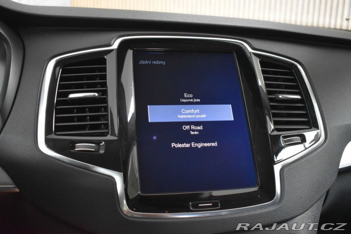 Volvo XC90 D5 INSCRIPTION*TAŽNÉ*7.MÍ 2016