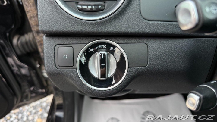 Mercedes-Benz C C220CDi 125kW *Xenon*Navi 2013