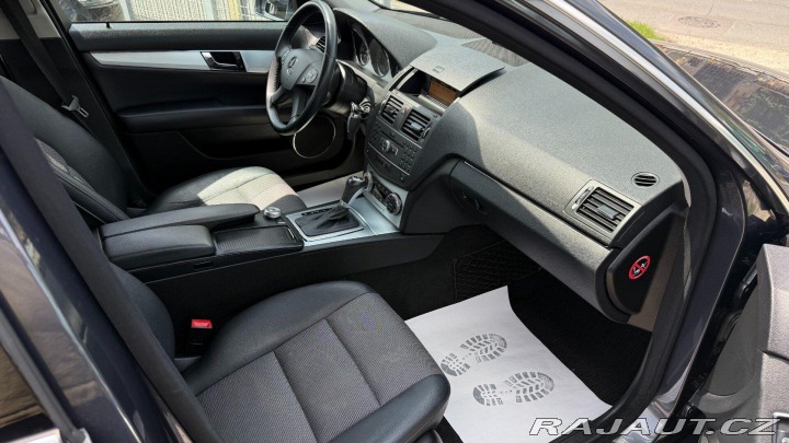 Mercedes-Benz C C200CGI 135kW *A/T*Xenon* 2010