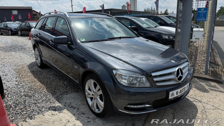 Mercedes-Benz C C200CGI 135kW *A/T*Xenon* 2010