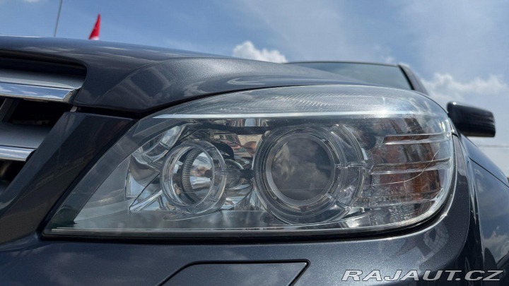 Mercedes-Benz C C200CGI 135kW *A/T*Xenon* 2010
