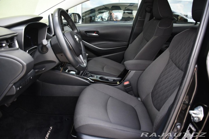 Toyota Corolla 1.5VVT-i 1M 2xKOLA 2023