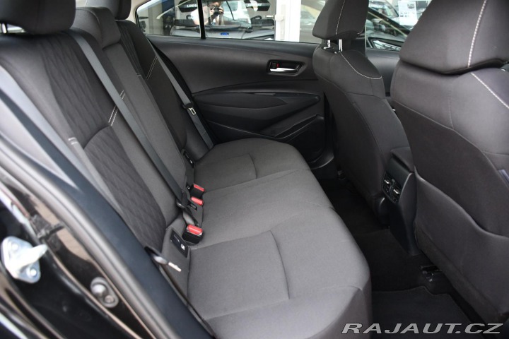 Toyota Corolla 1.5VVT-i 1M 2xKOLA 2023
