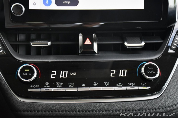 Toyota Corolla 1.5VVT-i 1M 2xKOLA 2023