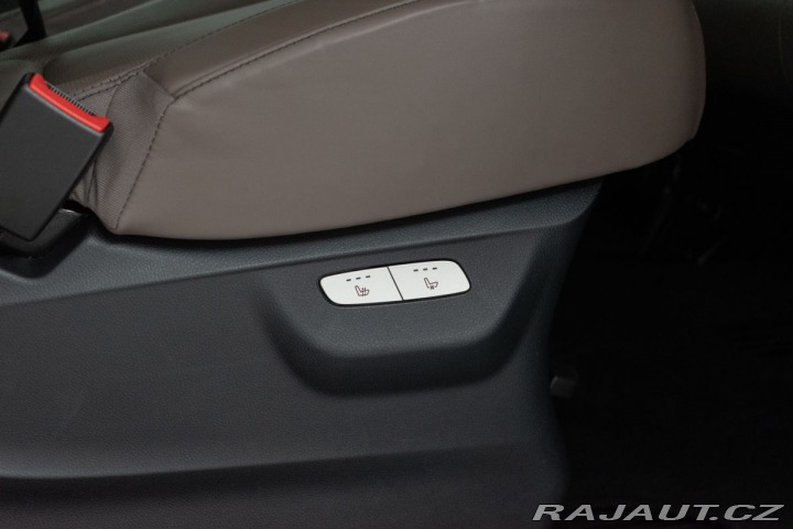 Mercedes-Benz V 300d 4M*PPF*N.TOPENÍ*TAŽN 2023