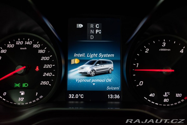 Mercedes-Benz V 300d*REZERVACE* 2023