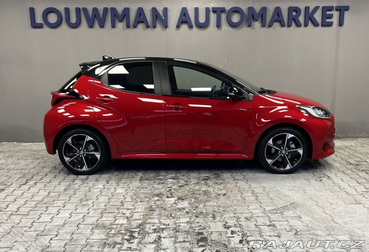 Toyota Yaris 1.5 Hybrid AT EXECUTIVE V 2025