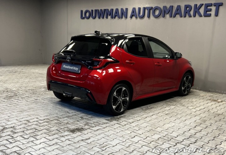 Toyota Yaris 1.5 Hybrid AT EXECUTIVE V 2025