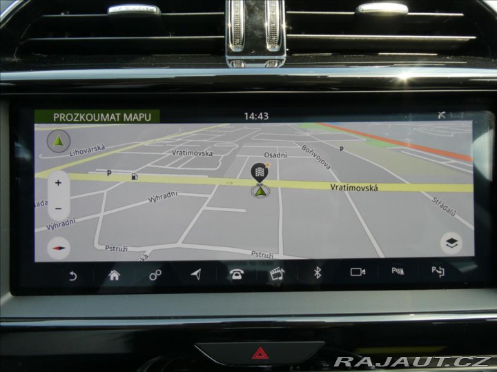 Jaguar XE 2,0 P300 SE, 1.Maj ČR, AW 2019