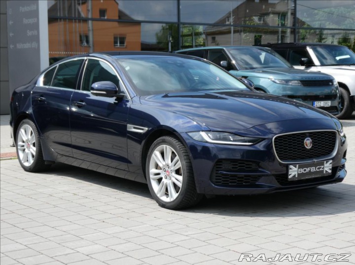 Jaguar XE 2,0 P300 SE, 1.Maj ČR, AW 2019