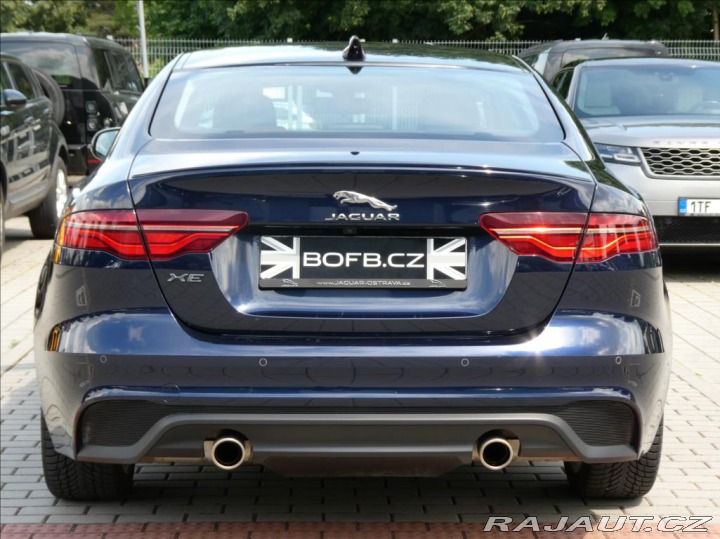 Jaguar XE 2,0 P300 SE, 1.Maj ČR, AW 2019