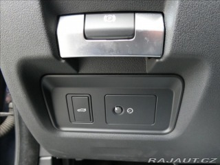 Jaguar XE 2,0 P300 SE, 1.Maj ČR, AW 2019