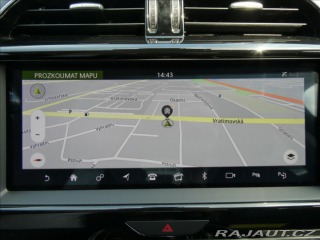 Jaguar XE 2,0 P300 SE, 1.Maj ČR, AW 2019