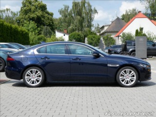 Jaguar XE 2,0 P300 SE, 1.Maj ČR, AW 2019
