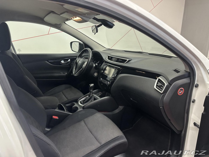 Nissan Qashqai 1.2 85kw*1. MAJ*CZ*NAVI*T 2016