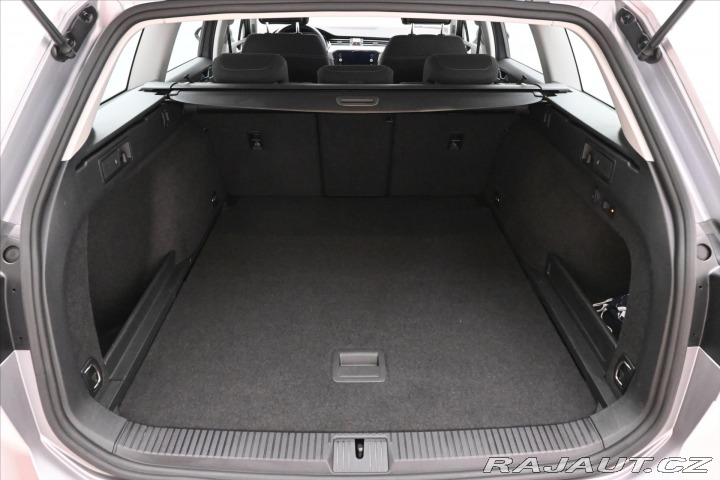 Volkswagen Passat 2,0 TDI 110 kW DSG Busine 2022
