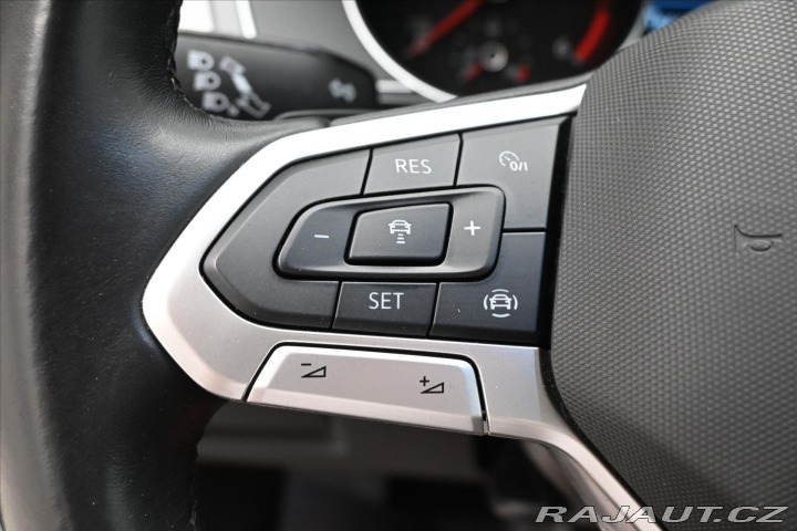 Volkswagen Passat 2,0 TDI 110 kW DSG Busine 2022