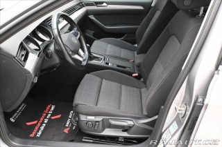 Volkswagen Passat 2,0 TDI 110 kW DSG Busine 2022