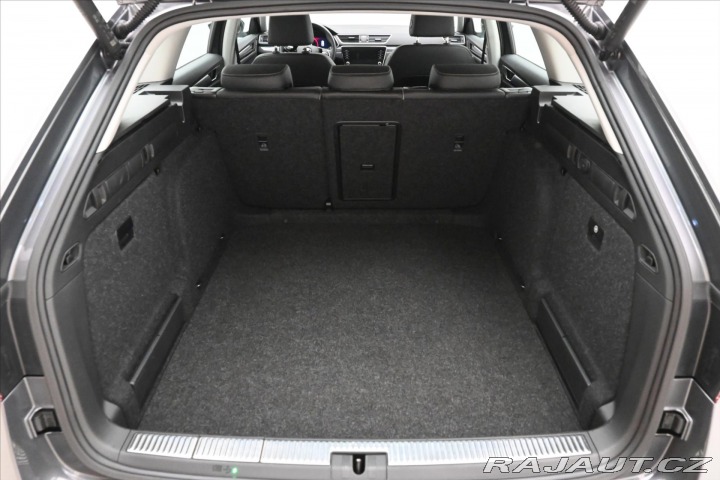 Škoda Superb 2,0 TDI 110kW DSG Style Z 2022