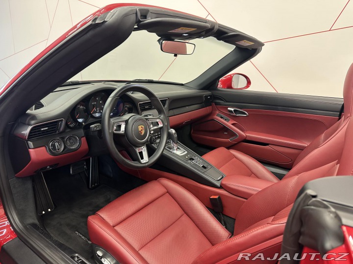 Porsche 911 4GTS*DPH*CHRONO*CENT. MAT 2018