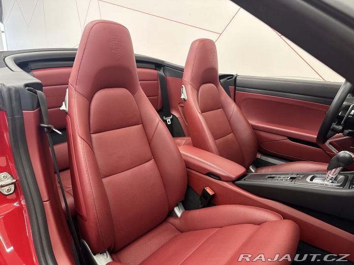 Porsche 911 4GTS*DPH*CHRONO*CENT. MAT 2018