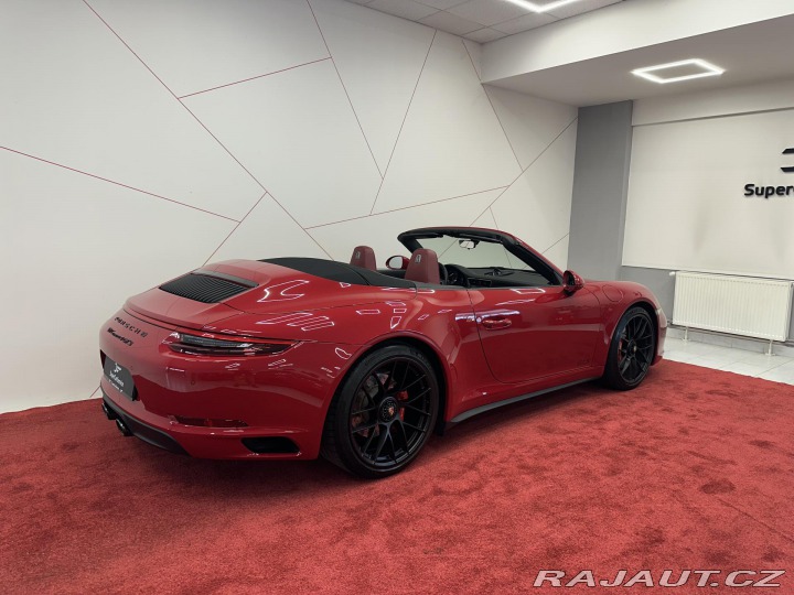 Porsche 911 4GTS*DPH*CHRONO*CENT. MAT 2018