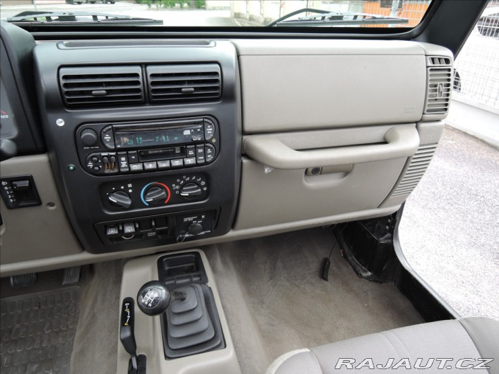 Jeep Wrangler 4,0 i 4x4 Sahara Klima We 2003