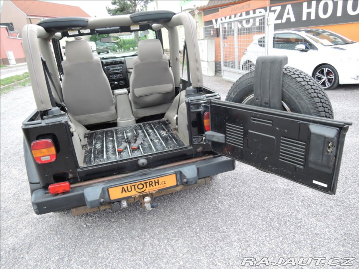 Jeep Wrangler 4,0 i 4x4 Sahara Klima We 2003