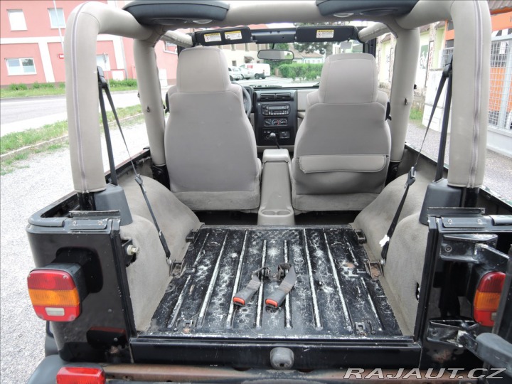 Jeep Wrangler 4,0 i 4x4 Sahara Klima We 2003