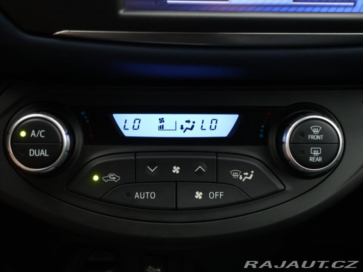 Toyota Yaris 1,5 VVT-i 82kW Automat CZ 2017