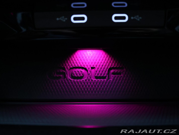 Volkswagen Golf 2,0 TSI GTI 180kW DSG DPH 2023