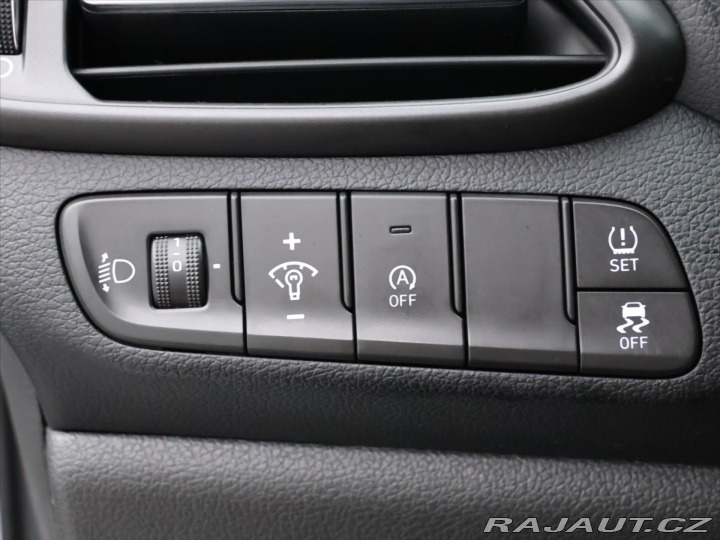Hyundai i30 1,6 CRDi 85kW Aut. Style 2021