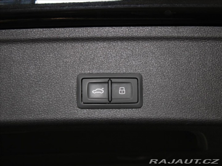 Audi A4 2,0 40TDi S-Line 56tkm. 1 2022