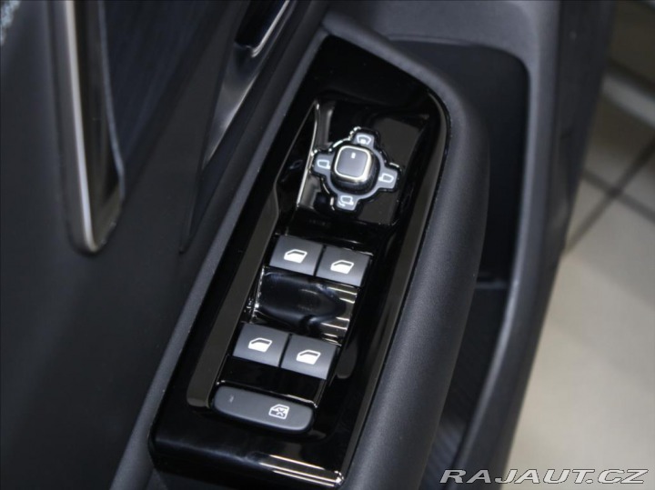 Citroën Ostatní modely C5 X 1,6 PT 133kW Shine Záruka 2023