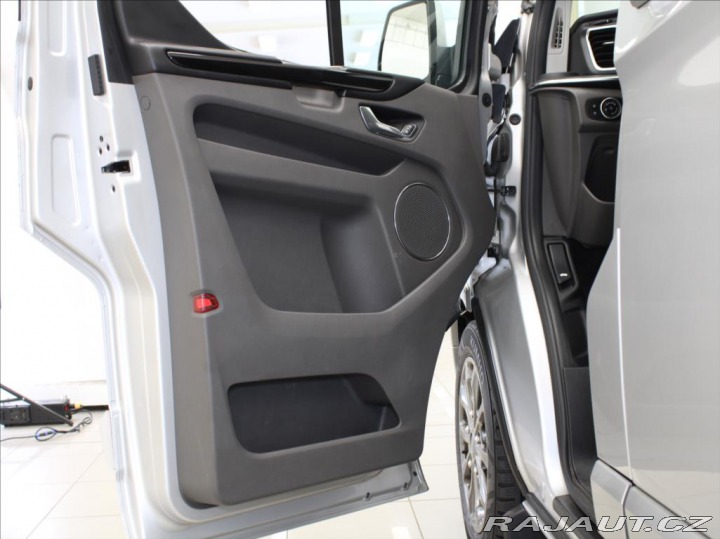 Ford Tourneo Custom 2,0 EB 136kW AT Kůže 117t 2020