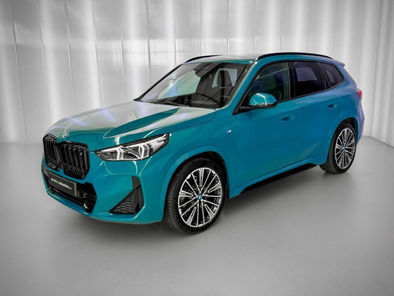 BMW iX1 xDrive 30 M-PAKET, INDIVI
