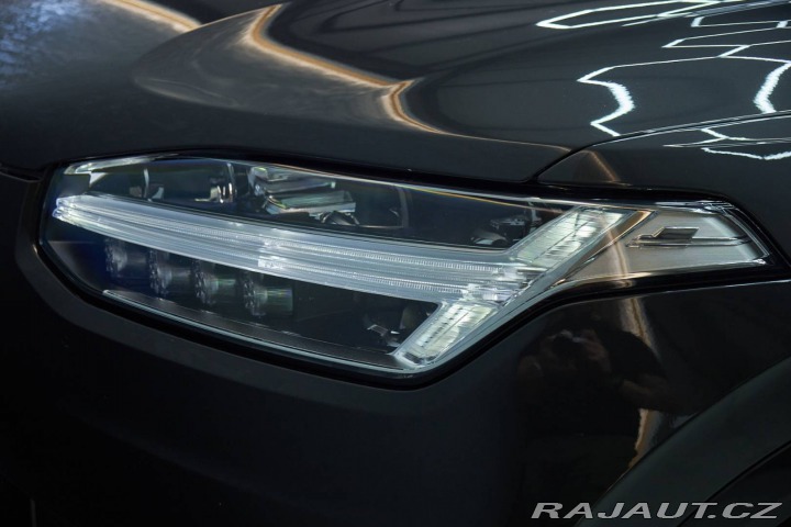 Volvo V90 2024