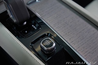 Volvo V90 2024