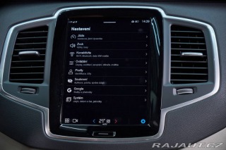 Volvo V90 2024