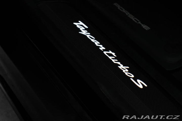 Porsche Taycan Turbo S 2020