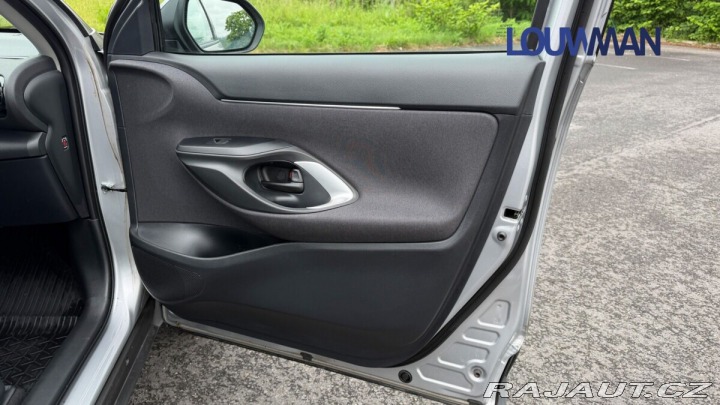 Toyota Yaris Cross 1.5L HEV CVT Comfort 2025